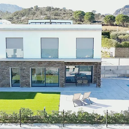 Vil•la Cala Prona